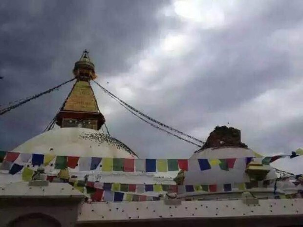 བལ་ཡུལ་ལ་ས་ཡོམ་གྱི་གནོད་འཚེ་བྱུང་སྐབས་ཀྱི་མཆོད་རྟེན་བྱ་རུང་ཁ་ཤོར། ༢༠༡༥།༤།༢༦