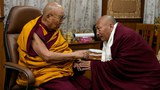སྨན་རིའི་ཁྲི་འཛིན་༣༤པ་མཆོག་གིས་༧གོང་ས་༧སྐྱབས་མགོན་ཆེན་པོ་མཆོག་༧སྐུ་ཚེ་བརྟན་པའི་གསོལ་འདེབས་ཞུས་འདུག