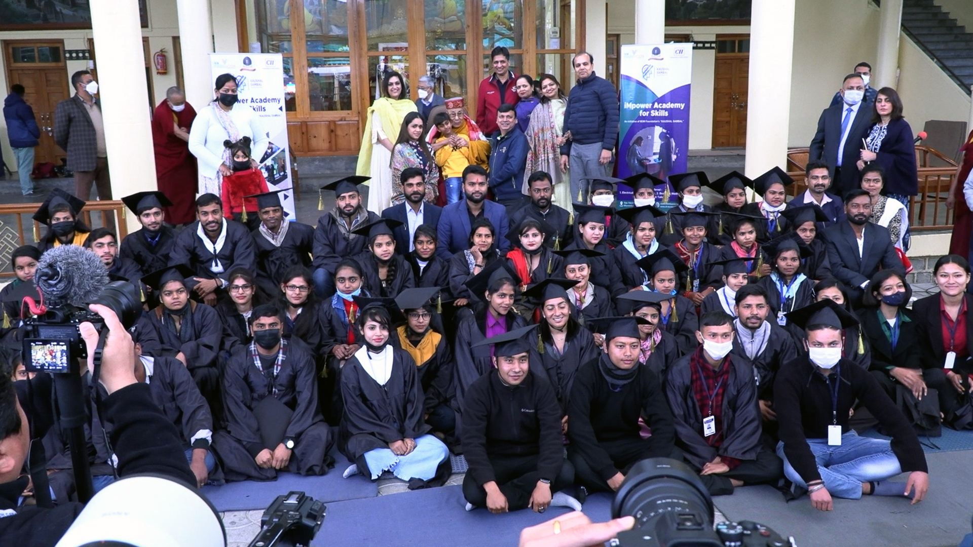 Dalai lama india student (1).jpg