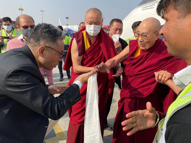 སྤྱི་ནོར་༧གོང་ས་སྐྱབས་མགོན་ཆེན་པོ་མཆོག་རྒྱལ་ས་ལྡི་ལིར་ཞབས་སོར་བདེ་འཁོད་གནང་འདུག སྤྱི་ནོར་༧གོང་ས་སྐྱབས་མགོན་ཆེན་པོ་མཆོག་རྒྱལ་ས་ལྡི་ལིར་ཞབས་སོར་བདེ་འཁོད་གནང་འདུག