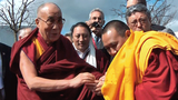 སུད་སིར་ཞབས་སོར་འཁོད་འདུག