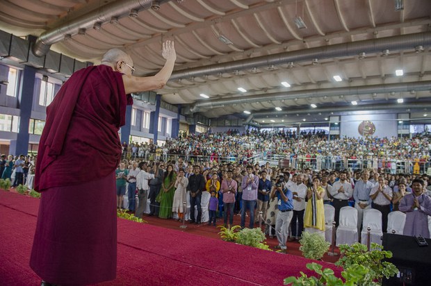 ༧གོང་ས་མཆོག་རྒྱ་གར་གྱི་གྲོང་ཁྱེར་Chennaནང་གི་བཟོ་རྩལ་རིག་གནས་ཀྱི་གཙུག་ལག་སློབ་གྲ་ཆེན་མོར་ཕེབས་སྐབས། ༢༠༡༥།༡༡།༡༠ ༧གོང་ས་མཆོག་རྒྱ་གར་གྱི་གྲོང་ཁྱེར་Chennaནང་གི་བཟོ་རྩལ་རིག་གནས་ཀྱི་གཙུག་ལག་སློབ་གྲ་ཆེན་མོར་ཕེབས་སྐབས། ༢༠༡༥།༡༡།༡༠