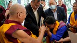བལ་བོད་ས་མཚམས་ཀྱི་དད་ལྡན་པ་ཁག་ཅིག་གིས་༧གོང་ས་མཆོག་ལ་དངོས་སུ་མཇལ་བར་དགའ་ཚོར་བྱེད་བཞིན་འདུག