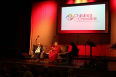 ༧གོང་ས་སྐྱབས་མཆོན་ཆེན་པོ་མཆོག་གིས་འཁྲུག་རྩོད་ནང་ཚུད་པའི་བྱིས་པ་སྲུང་སྐྱོབ་ཚོགས་པའི་ལྷན་ཚོགས་སུ་བཀའ་སློབ་བསྩལ་སྐབས། ༢༠༡༧།༩།༡༠