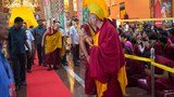 ༧གོང་ས་མཆོག་གིས་བཀྲ་ཤིས་ལྷུན་པོར་དད་ལྡན་ཆོས་ཞུ་བ་ཚོར་མཇལ་བཞིན་པ། ༢༠༡༥།༡༢།༢༡