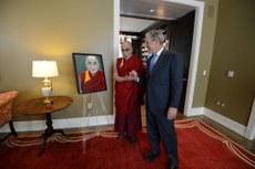 ཨ་རིའི་སྲིད་འཛིན་ཟུར་པ་བྷུ་ཤུ་མཆོག་དང་སྐུ་ཟླས་༧གོང་ས་མཆོག་ལ་ཕེབས་བསུ། ༢༠༡༥།༧།༡