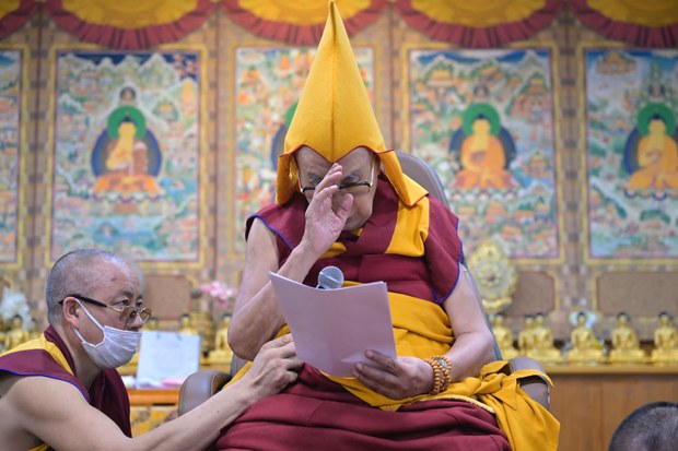 ༸གོང་ས་མཆོག༸རྗེ་རིན་པོ་ཆེའི་རྣམ་སྤྲུལ་ཡིན་པ་ལུང་བསྟན་གྱི་གསུང་རྒྱུན་སྤྱན་འབུལ་ཞུས་འདུག ༸གོང་ས་མཆོག༸རྗེ་རིན་པོ་ཆེའི་རྣམ་སྤྲུལ་ཡིན་པ་ལུང་བསྟན་གྱི་གསུང་རྒྱུན་སྤྱན་འབུལ་ཞུས་འདུག