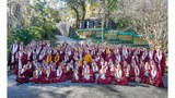 ༸གོང་ས་༸སྐྱབས་མགོན་ཆེན་པོ་མཆོག་གིས་རྣམ་གྲྭའི་དགེ་འདུན་པ་བགྲེས་པ་དང་དགའ་ལྡན་ཕོ་བྲང་གི་ལས་བྱེད་ཚོར་མཇལ་ཁ་སྩལ་བའི་སྐབས་ལས་སྨོན་དབང་གིས་༸རྒྱལ་བའི་ཞབས་ཞུ་བསྒྲུབ་རྒྱུ་བྱུང་བ་སྐལ་བ་བཟང་པོ་ཡིན་པ་བཀའ་སྩལ་འདུག