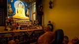 སྤྱི་ནོར་༧གོང་ས་མཆོག་གིས་རྡོ་རྗེ་གདན་གྱི་བྱང་ཆུབ་མཆོད་རྟེན་དུ་གནས་གཟིགས་མཛད་འདུག
