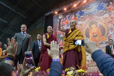 ༧གོང་ས་མཆོག་གིས་རི་གྷའི་ནང་འཛད་འཕྲིན་སྐྱོང་གནང་བཞིན་པ། ༢༠༡༦།༡༠།༡༠