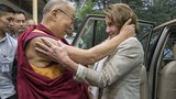 ༧གོང་ས་མཆོག་གིས་ལྕམ་སྐུ་ནེན་སི་པོ་ལོ་སི་ལགས་སུ་དགའ་བསུའི་འཚམས་འདྲི་མཛད།