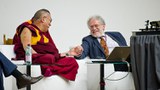 ༸གོང་ས་མཆོག་གིས་འདི་ལོར་དངོས་ཁམས་ཚན་རིག་ཐོག་ནོ་བྷེལ་གཟེངས་རྟགས་ཐོབ་མཁན་རྣམ་པར་འཚམས་འདྲིའི་གསུང་འཕྲིན་སྩལ་བ།