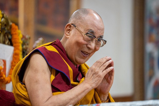 ༧གོང་ས་མཆོག་གིས་ཧྥེ་ལིབ་པིན་སིའི་སྲིད་འཛིན་གསར་པར་འཚམས་འདྲི་མཛད་འདུག
