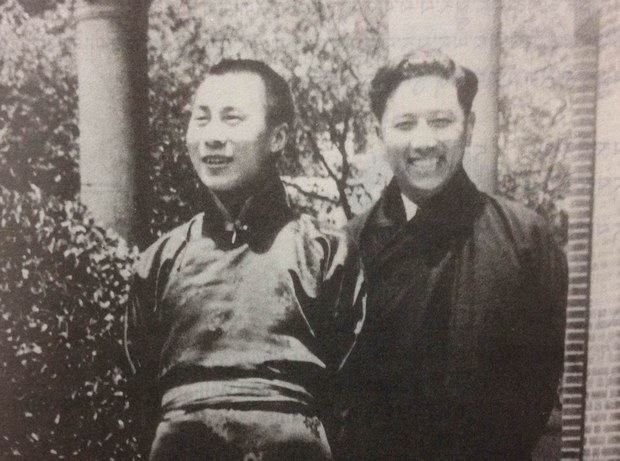 རྩོམ་པ་པོ་ཕུན་ཚོགས་དབང་རྒྱལ་དང་༧གོང་ས་མཆོག
