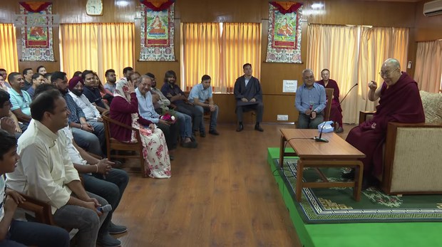 ༧གོང་ས་མཆོག་གིས་ཚོང་པ་སོགས་ཆེད་ལས་ཚོགས་པའི་འགོ་ཁྲིད་མང་པོ་ཞིག་ལ་མཇལ་ཁ་དང་བཀའ་སློབ་སྩལ་གནང་སྐབས། ༢༠༡༩།༥།༦ ༧གོང་ས་མཆོག་གིས་ཚོང་པ་སོགས་ཆེད་ལས་ཚོགས་པའི་འགོ་ཁྲིད་མང་པོ་ཞིག་ལ་མཇལ་ཁ་དང་བཀའ་སློབ་སྩལ་གནང་སྐབས། ༢༠༡༩།༥།༦