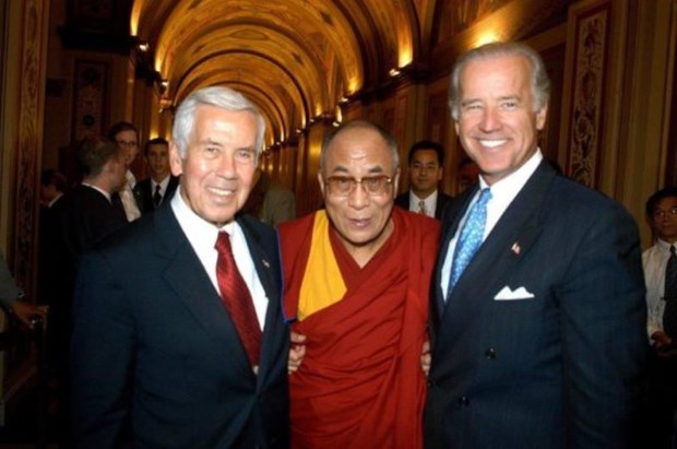ཨ་མི་རི་ཀའི་གྲོས་ཚོགས་གོང་མའི་འཐུས་མི་སྐུ་ཞབས་(Richard Lugar)མཆོག་དང་༧གོང་ས་མཆོག ཨ་རིའི་སྲིད་འཛིན་གཞོན་པ་ཟུར་པ་བཅས། ༢༠༠༣ ཨ་མི་རི་ཀའི་གྲོས་ཚོགས་གོང་མའི་འཐུས་མི་སྐུ་ཞབས་(Richard Lugar)མཆོག་དང་༧གོང་ས་མཆོག ཨ་རིའི་སྲིད་འཛིན་གཞོན་པ་ཟུར་པ་བཅས། ༢༠༠༣