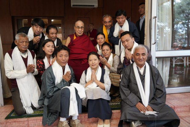 བོད་ཀྱི་དབུ་ཁྲིད་༧གོང་ས་མཆོག་གིས་བོད་ཀྱི་གསོ་བ་རིག་པའི་ལྷན་ཚོགས་ཀྱི་རྒྱུན་ལས་ཚོར་མཇལ་ཁའི་སྐབས། ༢༠༡༩།༩།༡༦ བོད་ཀྱི་དབུ་ཁྲིད་༧གོང་ས་མཆོག་གིས་བོད་ཀྱི་གསོ་བ་རིག་པའི་ལྷན་ཚོགས་ཀྱི་རྒྱུན་ལས་ཚོར་མཇལ་ཁའི་སྐབས། ༢༠༡༩།༩།༡༦