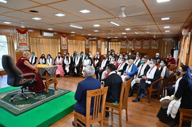 ༧གོང་ས་མཆོག་གིས་ཡོ་རོབ་གྲོས་ཚོགས་དང་མེཀ་སི་ཁོ་བཅས་ཀྱི་གྲོས་ཚོགས་འཐུས་མི་ཁག་ཅིག་དང་མཇལ་མོལ་གནང་སོང་། ༧གོང་ས་མཆོག་གིས་ཡོ་རོབ་གྲོས་ཚོགས་དང་མེཀ་སི་ཁོ་བཅས་ཀྱི་གྲོས་ཚོགས་འཐུས་མི་ཁག་ཅིག་དང་མཇལ་མོལ་གནང་སོང་།
