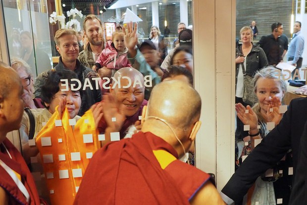 ༧གོང་ས་༧སྐྱབས་མགོན་ཆེན་པོ་མཆོག་སུཝེ་ཌེན་ནང་། ༢༠༡༨།༩།༡༢