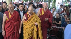 ༧གོང་ས་མཆོག་གིས་ཨེ་ཤེ་ཡའི་དད་ལྡན་པ་ཚོར་བཞུགས་སྒར་ནས་ཆོས་འབྲེལ་སྐབས། ༢༠༡༩།༩།༤