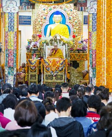 ༧གོང་ས་མཆོག་གིས་ཨེ་ཤེ་ཡའི་དད་ལྡན་པ་ཚོར་བཞུགས་སྒར་ནས་ཆོས་འབྲེལ་སྐབས། ༢༠༡༩།༩།6