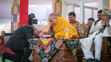 ཨ་རིའི་གློག་བརྙན་འཁྲབ་སྟོན་པ་གྲགས་ཅན་དང་བོད་དོན་རྒྱབ་སྐྱོར་བ་སྐུ་ཞབས་རི་ཆཌ་གྷིཧར་ལགས་༧གོང་ས་མཆོག་དུས་དབང་གནང་སྐབས། ༢༠༡༧།༡།༡༤