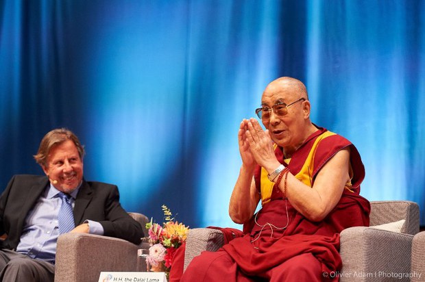 ༧གོང་ས་མཆོག་སྦེལ་ཇམ་གྱི་རྒྱལ་ས་Brussels་རུ་ཚུགས་པའི་སེམས་དང་སྲོག་གི་བགྲོ་གླེང་སྐབས། ༢༠༡༦།༩།༡༠ ༧གོང་ས་མཆོག་སྦེལ་ཇམ་གྱི་རྒྱལ་ས་Brussels་རུ་ཚུགས་པའི་སེམས་དང་སྲོག་གི་བགྲོ་གླེང་སྐབས། ༢༠༡༦།༩།༡༠