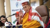 རྒྱ་ནག་གི་སྤྱི་ཚོགས་དྲ་ལམ་ཁག་ཏུ་༧གོང་ས་མཆོག་དང་འབྲེལ་བའི་ལོག་འགྲེལ་སྤེལ་བཞིན་པར་བོད་ནང་གི་བོད་མི་ཚོའི་ཁྲོད་དུ་ཁོང་ཁྲོ་ལངས་མཁན་བྱུང་གི་ཡོད་འདུག