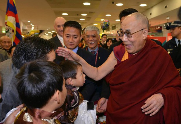དུས་རབས་ཉི་ཤུ་པའི་ཆོས་པ་ཞིག་བྱེད་ཐུབ་པ་དགོས་པའི་བཀའ་སློབ། དུས་རབས་ཉི་ཤུ་པའི་ཆོས་པ་ཞིག་བྱེད་ཐུབ་པ་དགོས་པའི་བཀའ་སློབ།