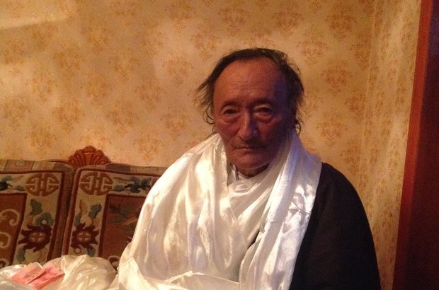 ཟླ་གཡང་ལགས།