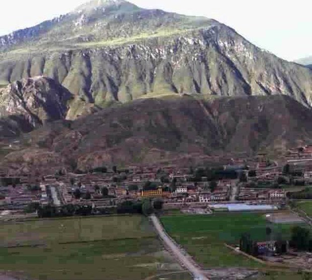 འདན་མ་ལོ་ཕྱུག་ས་ཁུལ།