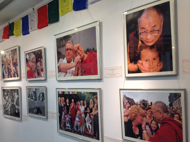 ལྡི་ལིའི་ནང་༸གོང་ས་མཆོག་གི་མཛད་རྣམ་དང་འབྲེལ་བའི་འགྲེམས་སྟོན། ལྡི་ལིའི་ནང་༸གོང་ས་མཆོག་གི་མཛད་རྣམ་དང་འབྲེལ་བའི་འགྲེམས་སྟོན།