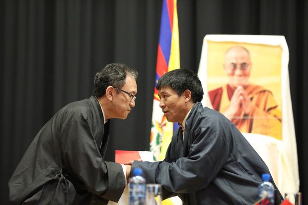 སུད་སིར་དོན་གྲུབ་དབང་ཆེན་ལགས་སུ་ཆེ་བསྟོད་འདུ་འཛོམས་གནང་སྐབས། ༢༠༡༩།༣།༡༧