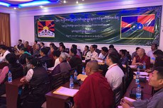མདོ་སྨད་ཆོལ་ཁའི་དབུས་རྒྱུན་སྐབས་བཅོ་ལྔ་པའི་ཚོགས་ཆེན་ཐེངས་གསུམ་པ། ༢༠༡༥།༦།༢༥