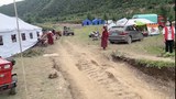 འབར་ཁམས་ས་ཡོམ་གྱི་གནོད་ཐེབས་ས་ཁུལ་དུ་བོད་མི་ཚོ་རོགས་སྐྱོར་ཆེད་ཡོང་རྒྱུ་བཀག་འགོག་བྱེད་ཀྱི་འདུག་ཟེར།