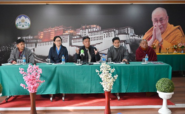 བོད་མི་བརྡ་འཕྲིན་འཕྲུལ་ལས་ཆེད་ལས་པའི་ཚོགས་འདུ་ཐེངས་དང་པོ་རྡ་རམ་ས་ལར་འཚོགས་བཞིན་འདུག བོད་མི་བརྡ་འཕྲིན་འཕྲུལ་ལས་ཆེད་ལས་པའི་ཚོགས་འདུ་ཐེངས་དང་པོ་རྡ་རམ་ས་ལར་འཚོགས་བཞིན་འདུག