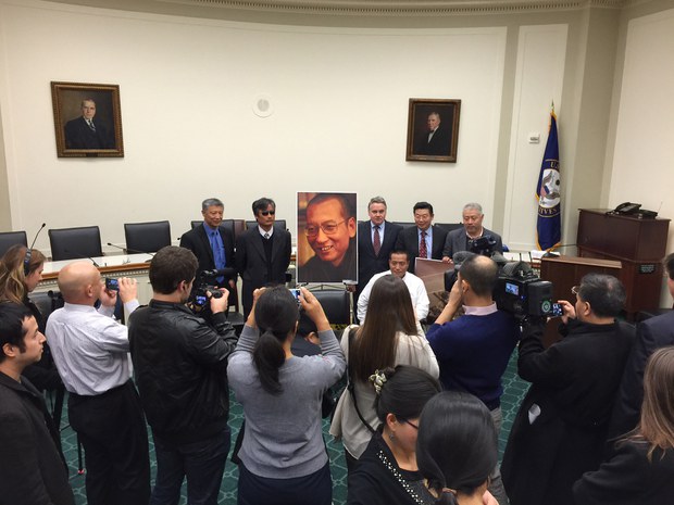 ལེའུ་ཞོའུ་སྤོ་ལ་ནོར་སྦེལ་ཞི་བདེའི་གཟེངས་རྟགས་ཕུལ་ནས་ལོ་ལྔ་འཁོར་བ། ལེའུ་ཞོའུ་སྤོ་ལ་ནོར་སྦེལ་ཞི་བདེའི་གཟེངས་རྟགས་ཕུལ་ནས་ལོ་ལྔ་འཁོར་བ།