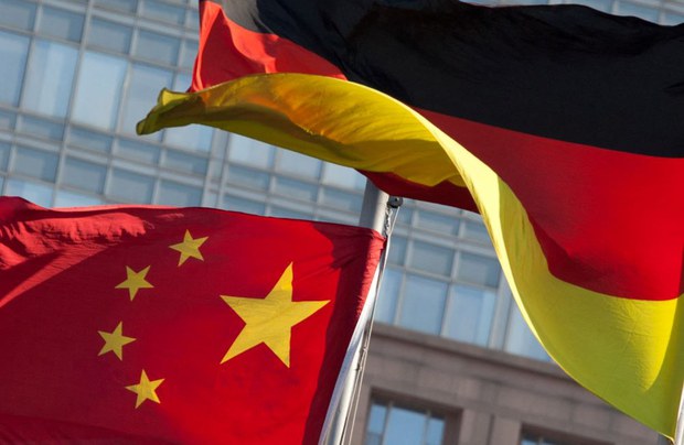 ཇར་མན་གཞུང་གིས་རྒྱ་ནག་གཞུང་དང་འབྲེལ་བ་བྱེད་ཕྱོགས་ཀྱི་སྲིད་ཇུས་ལ་འགྱུར་བ་གཏོང་འཆར་འདུག