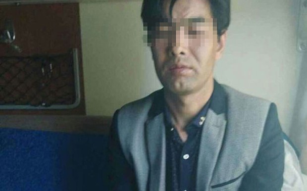 ཕོ་མཚན་སྐྱི་པགས་ནང་ཉལ་ཐ་སྦས་མཁན་རྒྱ་རིགས་འཇུ་བཟུང་བྱས་པ། ༢༠༡༥