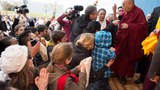སུད་སིའི་ནང་མི་མང་༨༠༠༠ལྷག་ལ་བཀའ་ཆོས།