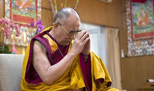 ལམ་གཙོ་རྣམ་གསུམ་གྱི་གསུང་ཆོས་སྩལ་རྒྱུ། ལམ་གཙོ་རྣམ་གསུམ་གྱི་གསུང་ཆོས་སྩལ་རྒྱུ།