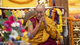 སྤྱི་ནོར་༸གོང་ས་༸སྐྱབས་མགོན་ཆེན་པོ་མཆོག་གིས་དགོན་སྡེ་ཁག་ནས་བཤད་སྒྲུབ་བསྟན་པར་སློབ་གཉེར་གནང་རྒྱུ་གལ་གནད་ཆེན་པོ་ཡིན་སྐོར་དེ་རིང་ཆོས་སྡེ་བཀྲིས་ལྷུན་པོ་དགོན་པར་ཕེབས་སྟོན་མཛད་སྒོའི་ཐོག་ལམ་སྟོན་གནང་སོང་།