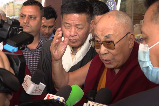 ༸གོང་ས་མཆོག་གིས་རྒྱ་གར་གྱི་གནའ་བོའི་རིག་གཞུང་སླར་གསོ་བྱེད་རྒྱུ་ནི་ངོས་ཀྱི་འོས་འགན་ཡིན་ཞེས་བཞུགས་སྒར་གྷ་གལ་གནམ་ཐང་དུ་བཀའ་སྩལ་གནང་སོང་། ༸གོང་ས་མཆོག་གིས་རྒྱ་གར་གྱི་གནའ་བོའི་རིག་གཞུང་སླར་གསོ་བྱེད་རྒྱུ་ནི་ངོས་ཀྱི་འོས་འགན་ཡིན་ཞེས་བཞུགས་སྒར་གྷ་གལ་གནམ་ཐང་དུ་བཀའ་སྩལ་གནང་སོང་།