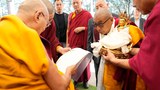 ༸གོང་ས་མཆོག་གིས་འབྲས་སྤུངས་བློ་གསལ་གླིང་གི་དཔེ་ཁྲིད་དགེ་རྒན་དགེ་བཤེས་ ༢༨ ལ་མཇལ་ཁ་སྩལ་བ།