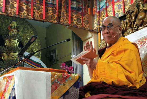 ༸གོང་ས་མཆོག་ནས་ལམ་གཙོ་རྣམ་གསུམ་གྱི་ཆོས་འབྲེལ་བསྐྱང་གནང་རྒྱུ། ༸གོང་ས་མཆོག་ནས་ལམ་གཙོ་རྣམ་གསུམ་གྱི་ཆོས་འབྲེལ་བསྐྱང་གནང་རྒྱུ།