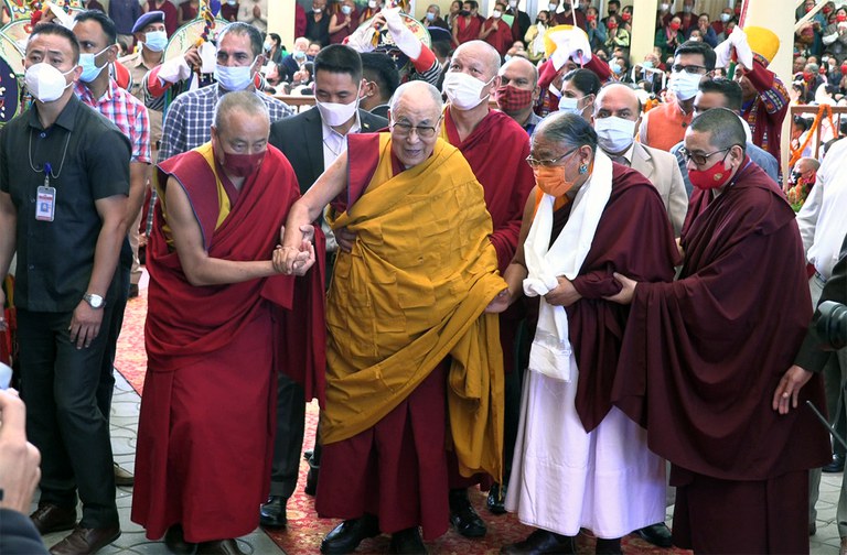 HHDL-tenshug-sakya2-25may2022.jpg HHDL-tenshug-sakya2-25may2022.jpg