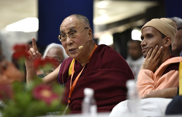 ༧གོང་ས་མཆོག་ནས་ཆོས་དང་ཚན་རིག་འཛམ་གླིང་ཞི་བདེ་ཞེས་པའི་རྒྱལ་སྤྱིའི་ལྷན་ཚོགས་ཐོག་བཀའ་སློབ་བསྩལ་གནང་མཛད་ཡོད་པ། ༧གོང་ས་མཆོག་ནས་ཆོས་དང་ཚན་རིག་འཛམ་གླིང་ཞི་བདེ་ཞེས་པའི་རྒྱལ་སྤྱིའི་ལྷན་ཚོགས་ཐོག་བཀའ་སློབ་བསྩལ་གནང་མཛད་ཡོད་པ།