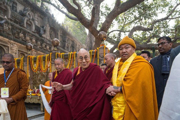 ༸གོང་ས་མཆོག་རྡོར་གདན་ནས་ལྡི་ལིར་ཆིབས་བསྒྱུར།