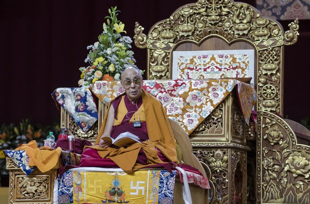 ༧གོང་ས་མཆོག་ནས་ཨི་ཊཱ་ལིིའི་གྲོང་ཁྱེར་མི་ལཱན་ནང་སྤྱན་རས་གཟིགས་ཀྱི་དབང་ཆེན་བསྩལ་བ། ༧གོང་ས་མཆོག་ནས་ཨི་ཊཱ་ལིིའི་གྲོང་ཁྱེར་མི་ལཱན་ནང་སྤྱན་རས་གཟིགས་ཀྱི་དབང་ཆེན་བསྩལ་བ།