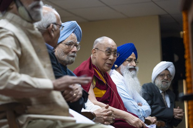 ༧གོང་ས་མཆོག་ནས་གུ་རུ་ན་ནཀ་འཁྲུངས་ནས་ལོ་༥༥༠འཁོར་བའི་རྗེས་དྲན་མཛད་སྒོར་ཆིབས་བསྒྱུར། ༧གོང་ས་མཆོག་ནས་གུ་རུ་ན་ནཀ་འཁྲུངས་ནས་ལོ་༥༥༠འཁོར་བའི་རྗེས་དྲན་མཛད་སྒོར་ཆིབས་བསྒྱུར།